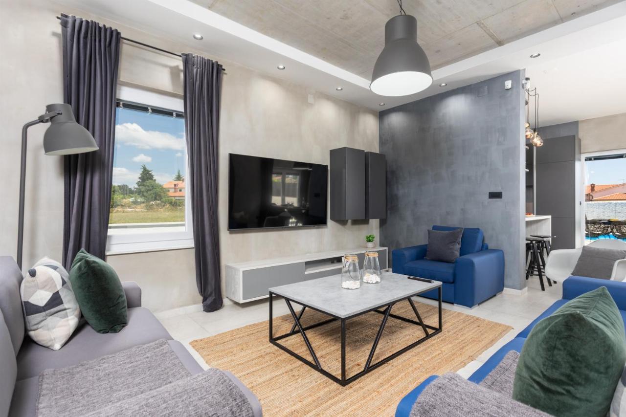 Villa Ovis Peresiji Экстерьер фото
